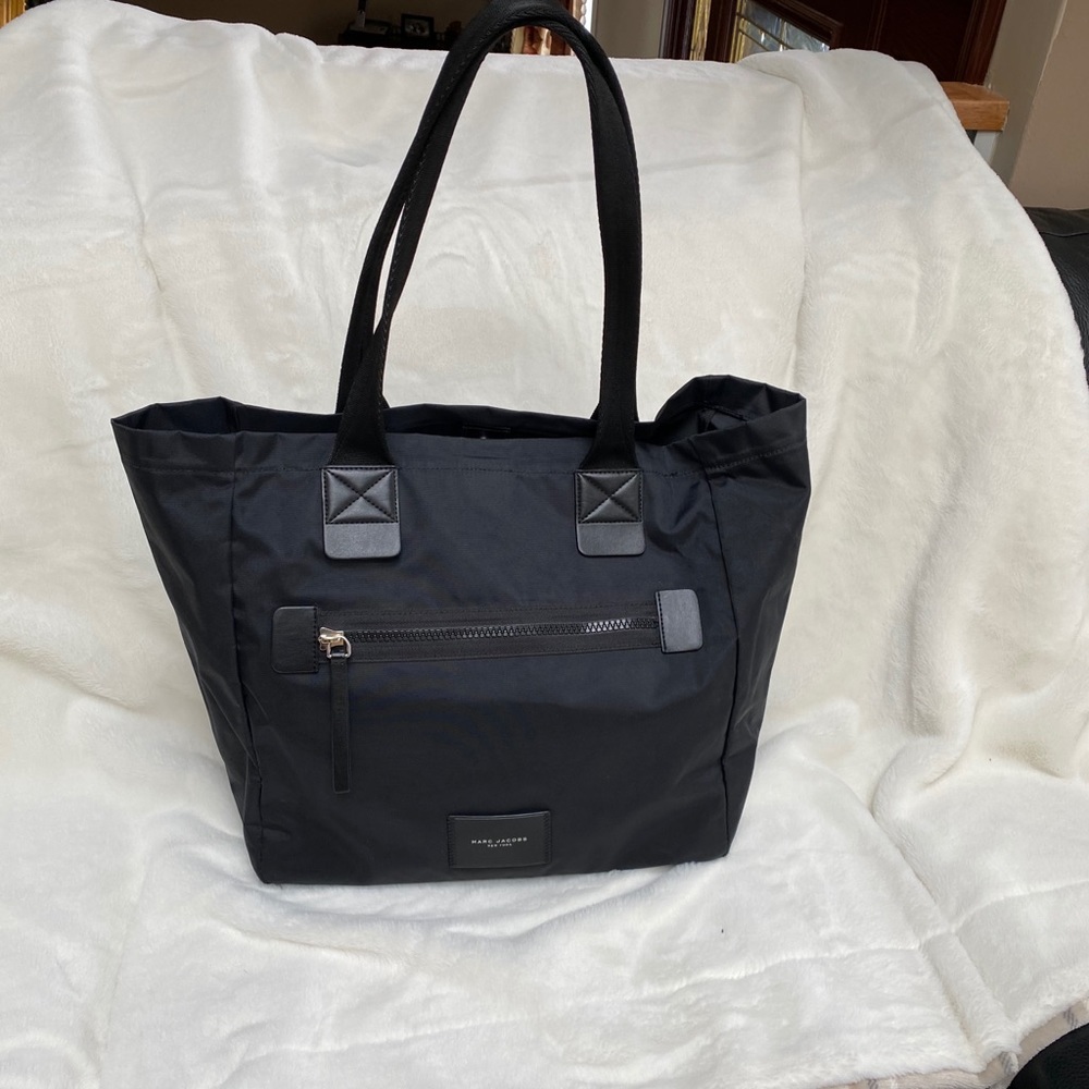 Marc Jacobs Black Roomy Nylon Shoulder Bag